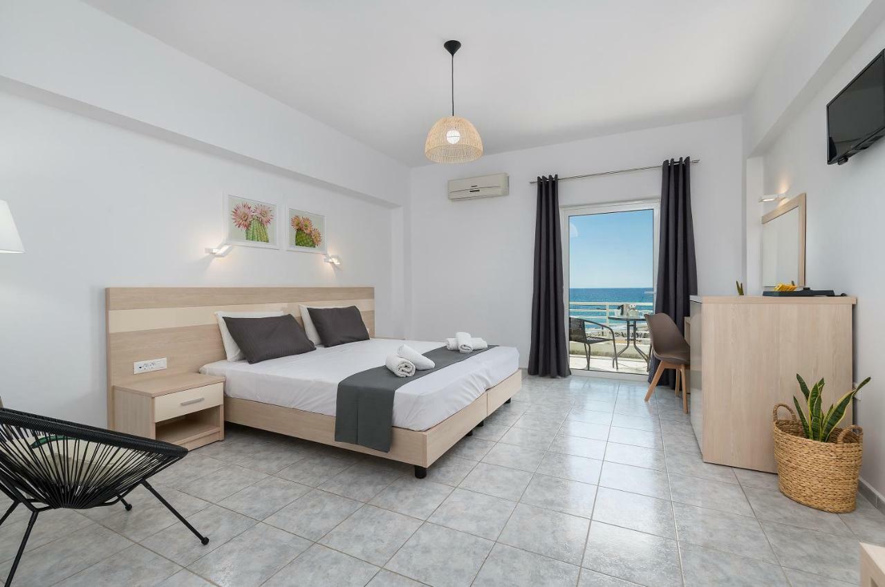 V&C Paradise Apartments Родакинон Екстериор снимка
